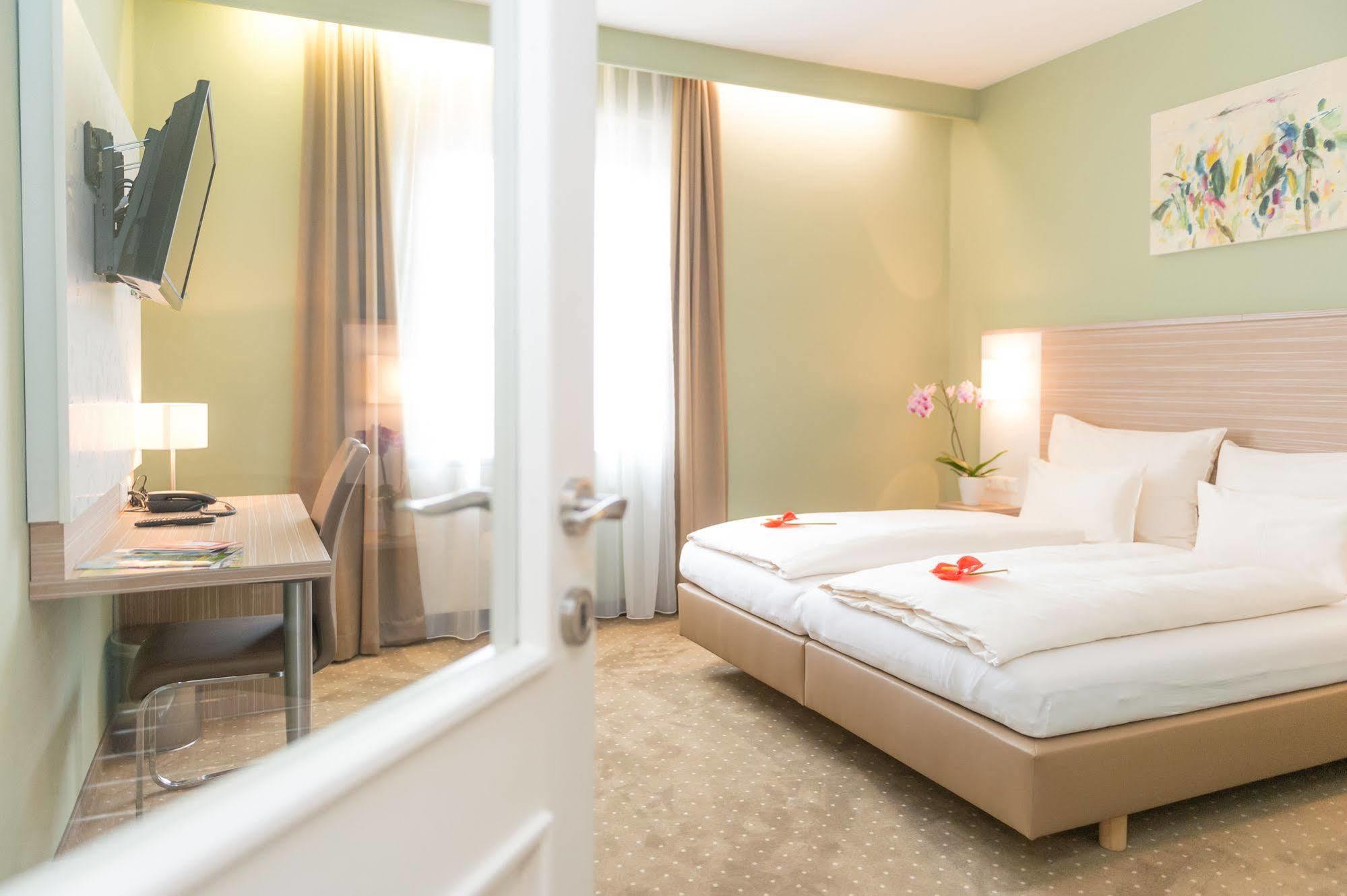 Hotel Raffel Jennersdorf Exteriör bild
